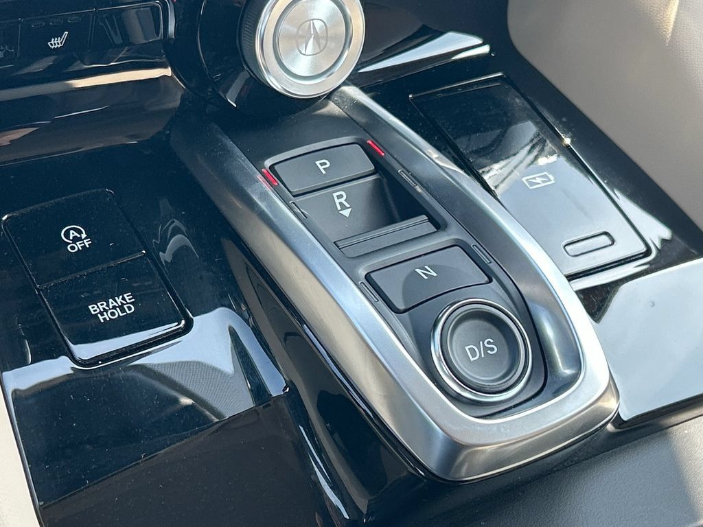 Used 2025 Acura MDX w/ Technology Package FWD image 13