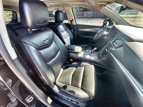 Used 2019 Cadillac XT5 Luxury w/ LPO, Black Ice Package image 27