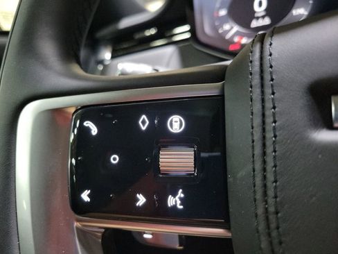 New 2025 Land Rover Range Rover SE image 15