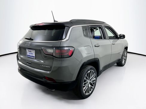Used 2022 Jeep Compass Limited w/ Elite Group AWD/4WD image 5