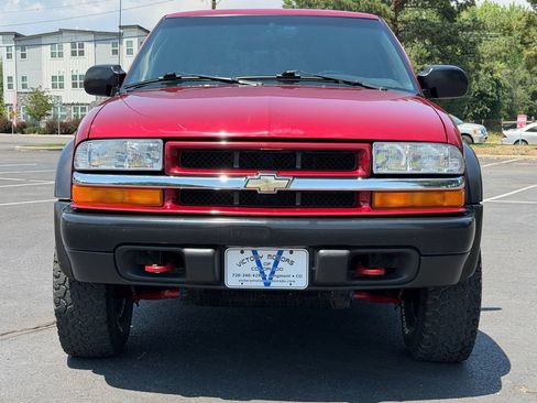 Used 1998 Chevrolet S10 Pickup LS w/ Preferred Equipment Group AWD/4WD image 13