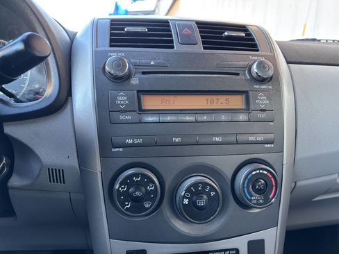 Used 2011 Toyota Corolla LE image 20