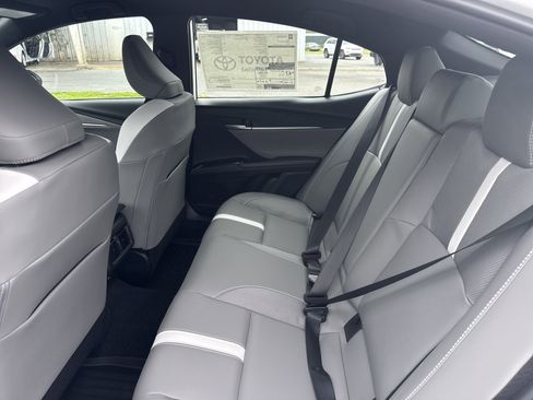 New 2025 Toyota Camry SE w/ Convenience Package FWD image 23