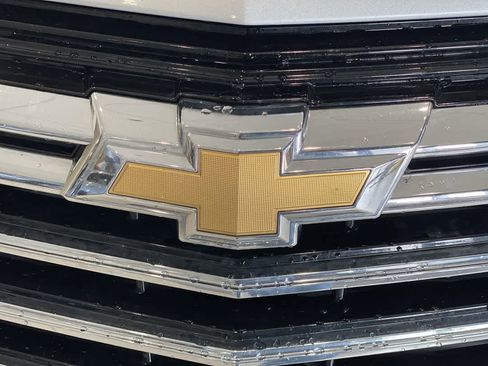 Used 2022 Chevrolet Equinox Premier image 10