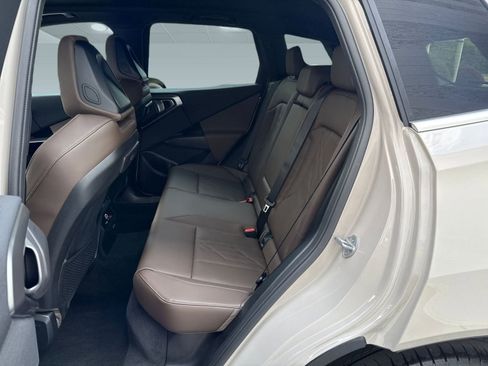 Used 2026 BMW X3 xDrive30 w/ Premium Package image 13