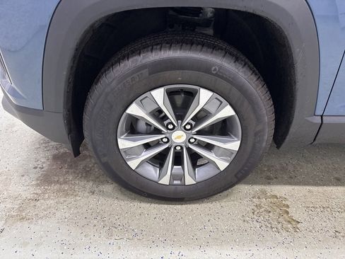 New 2026 Chevrolet Equinox LT w/ Convenience Package II image 8