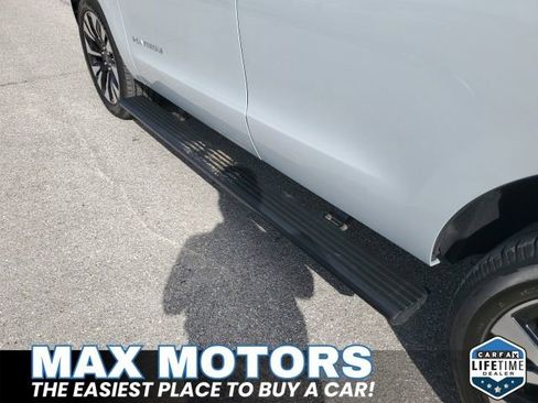 Certified 2025 Ford Expedition Platinum w/ Driver's Package image 23