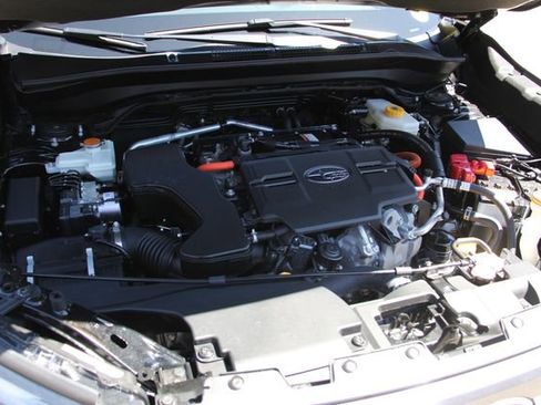 Used 2025 Subaru Forester Limited AWD/4WD image 15