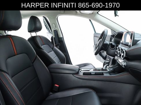 Used 2024 Nissan Sentra SR w/ SR Premium Package FWD image 34