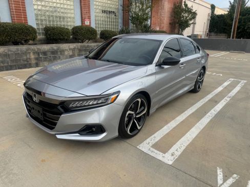 Used 2022 Honda Accord Sport image 1