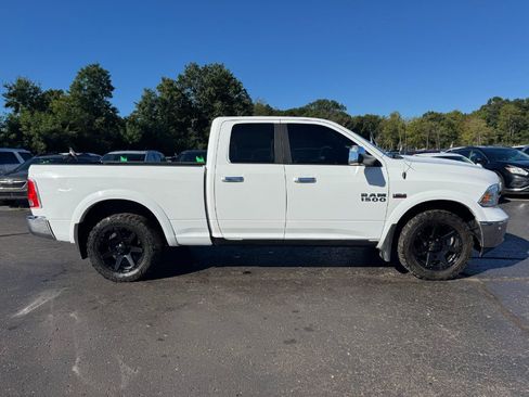 Used 2017 RAM 1500 Laramie AWD/4WD image 6