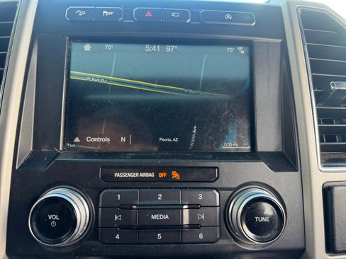 Used 2018 Ford F150 Lariat w/ Equipment Group 502A Luxury image 26