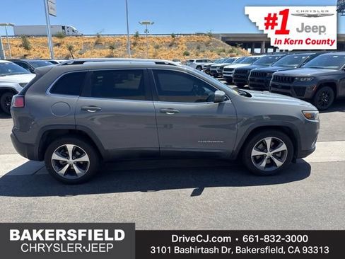 Used 2019 Jeep Cherokee Limited FWD image 7