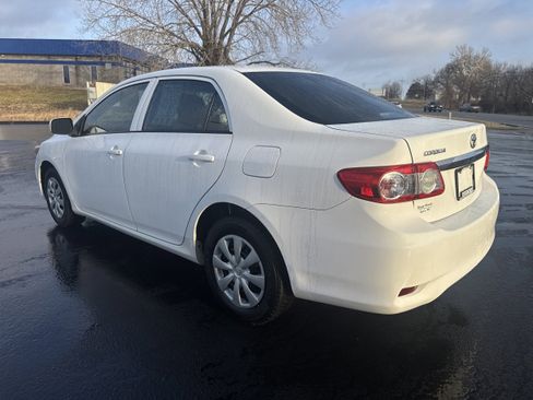 Used 2013 Toyota Corolla L image 3