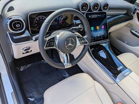 Used 2026 Mercedes-Benz GLC 300 4MATIC image 10