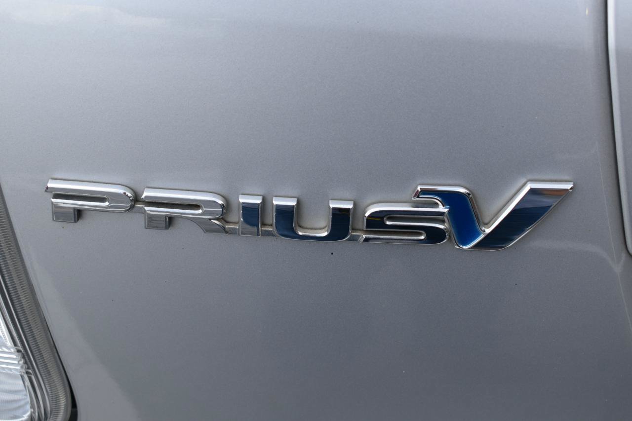 Used 2012 Toyota Prius V Five FWD image 44