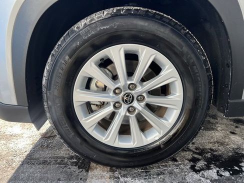 Used 2025 Toyota Grand Highlander AWD image 44