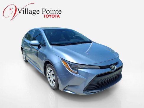 Used 2024 Toyota Corolla LE FWD image 4