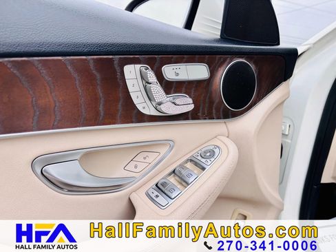 Used 2018 Mercedes-Benz C 300 4MATIC Sedan image 12