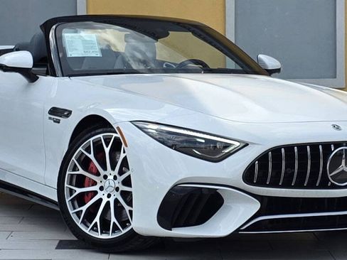 Used 2022 Mercedes-Benz SL 55 AMG 4MATIC image 16