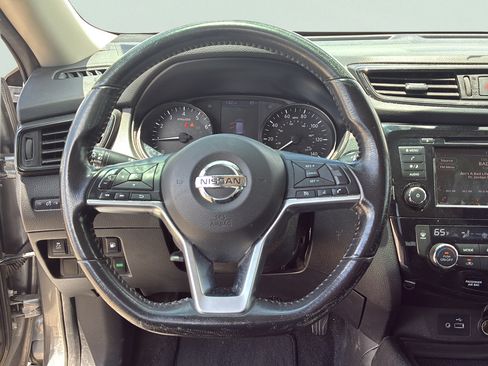 Used 2019 Nissan Rogue SV AWD/4WD image 27
