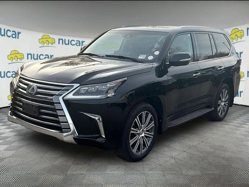 Used 2016 Lexus LX 570 4WD image 2