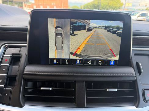 Used 2022 Chevrolet Tahoe High Country AWD/4WD image 15