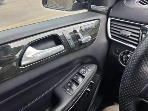 Used 2019 Mercedes-Benz GLS 550 4MATIC image 8