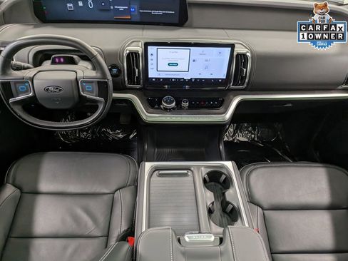 Used 2025 Ford Expedition Max Platinum w/ Stealth Performance Package image 26