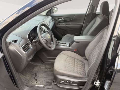 Used 2024 Chevrolet Equinox LT w/ LPO, Floor Liner Package FWD image 18
