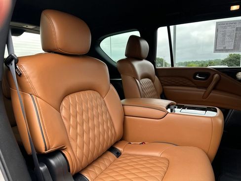 Used 2022 INFINITI QX80 Sensory w/ All-Season Package AWD/4WD image 35