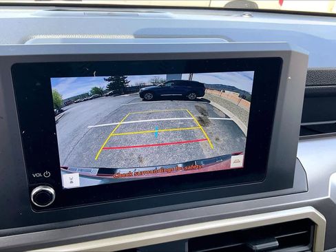 Certified 2025 Toyota Tacoma SR5 image 28