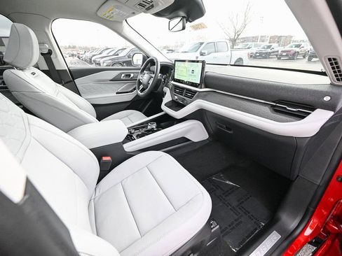 New 2026 Ford Explorer Platinum w/ LUX Leather Package image 22