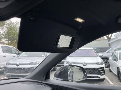 Used 2018 Audi Q5 2.0T Premium Plus w/ Premium Plus Package image 32