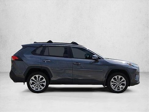 Used 2023 Toyota RAV4 XLE Premium FWD image 4