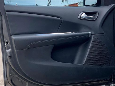 Used 2018 Dodge Journey SE w/ Popular Equipment Group image 21