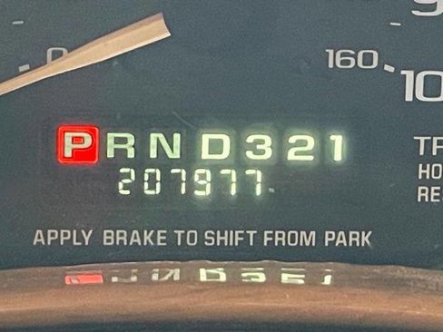 Used 2002 Chevrolet Express 1500 image 38