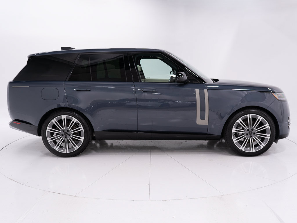 Used 2026 Land Rover Range Rover SE AWD/4WD image 6