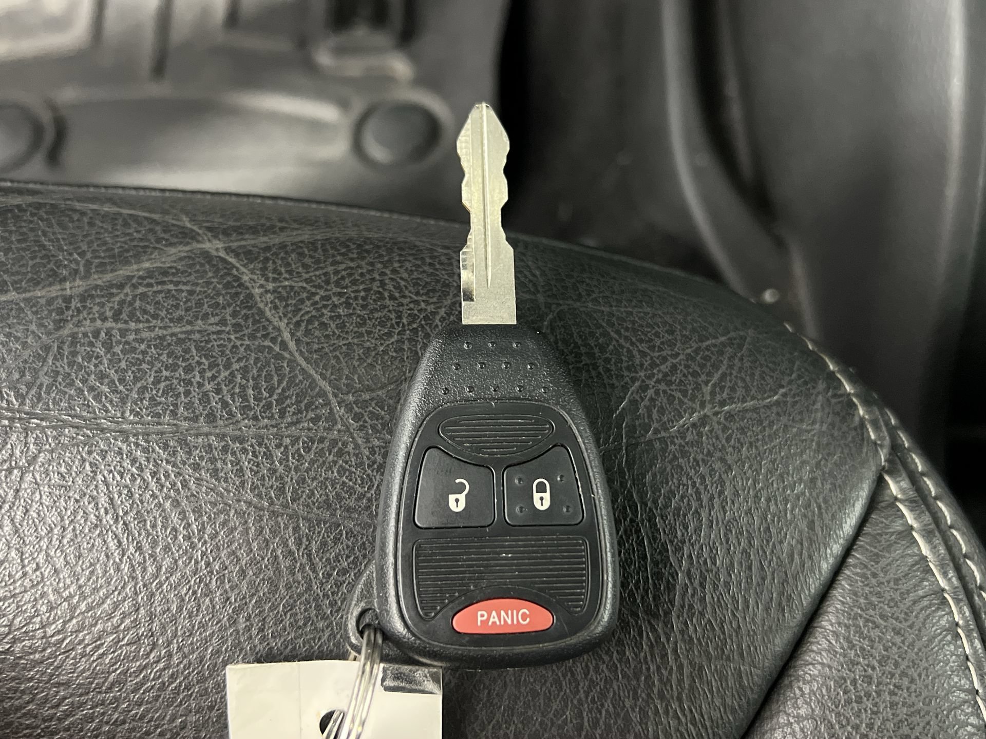 Used 2016 Jeep Wrangler Unlimited Sahara w/ Connectivity Group AWD/4WD image 32
