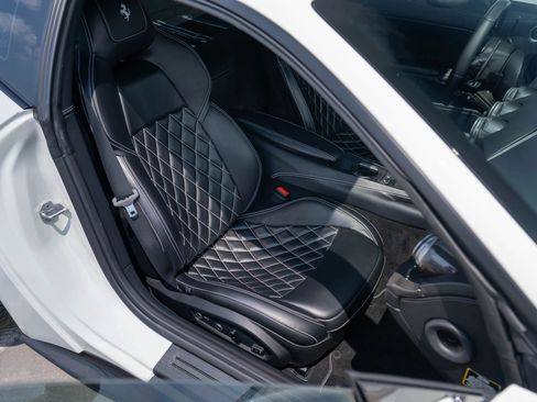 Used 2015 Ferrari F12 Berlinetta RWD image 63