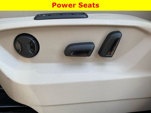 Used 2024 Volkswagen Atlas SEL Premium R-Line AWD/4WD image 23