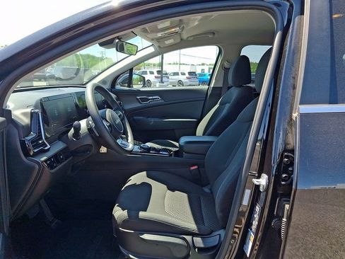 Used 2023 Kia Sportage LX AWD/4WD image 14