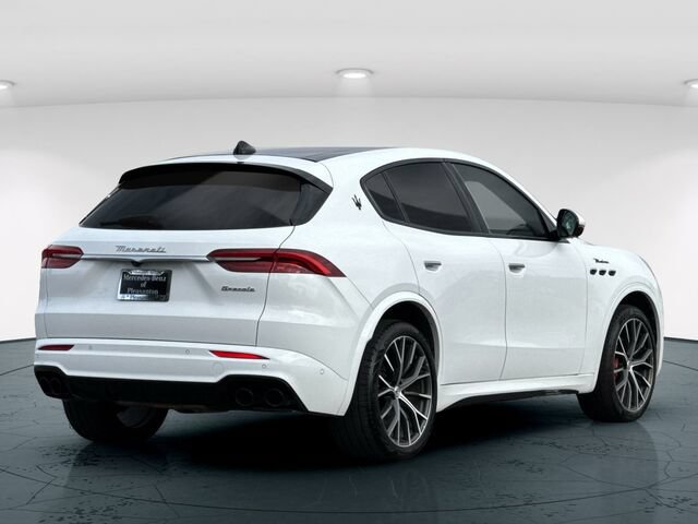 Used 2023 Maserati Grecale Modena AWD/4WD image 6