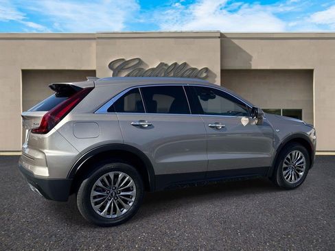 Certified 2024 Cadillac XT4 Premium Luxury w/ Active Safety Package FWD image 3