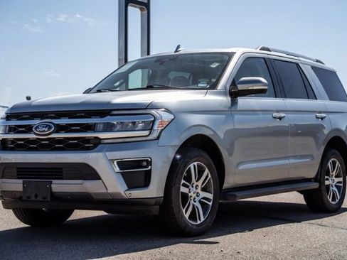 Used 2024 Ford Expedition Limited RWD image 1