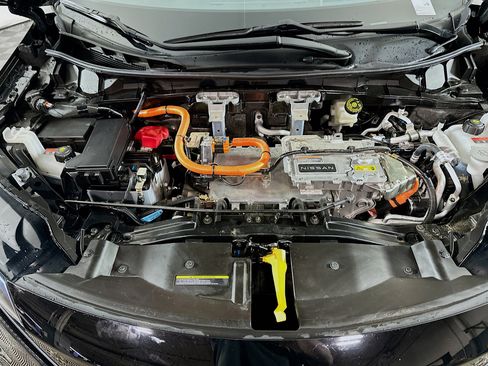 Used 2023 Nissan Ariya FWD image 33