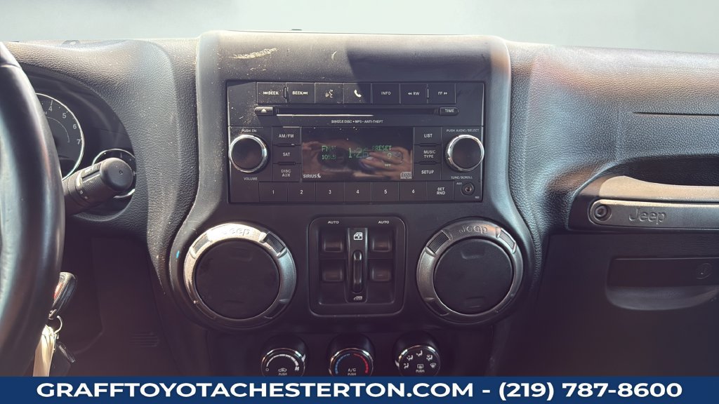 Used 2018 Jeep Wrangler Unlimited Sport S AWD/4WD image 18