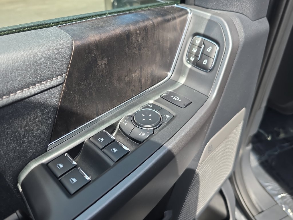 New 2026 Ford F350 Lariat w/ Black Appearance Package AWD/4WD image 14