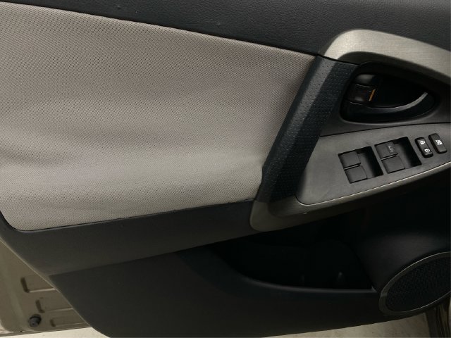 Used 2011 Toyota RAV4 4WD V6 w/ Upgrade Value Pkg image 25
