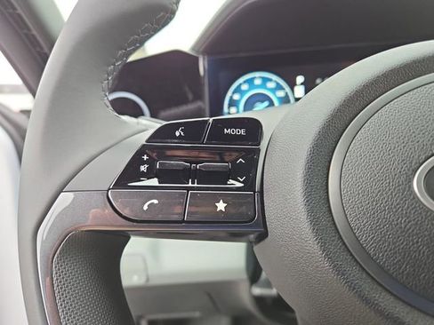 New 2025 Hyundai Elantra Limited image 20